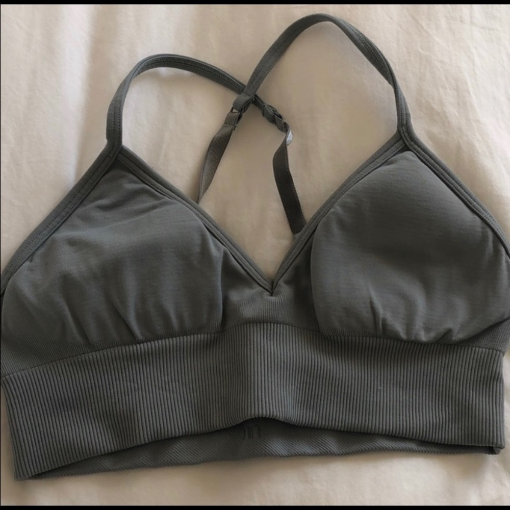 Lululemon sage sports bra